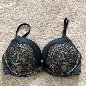 Victoria’s Secret‎ Very Sexy Lightly Lined Plunge Bra 32DD Black Lace